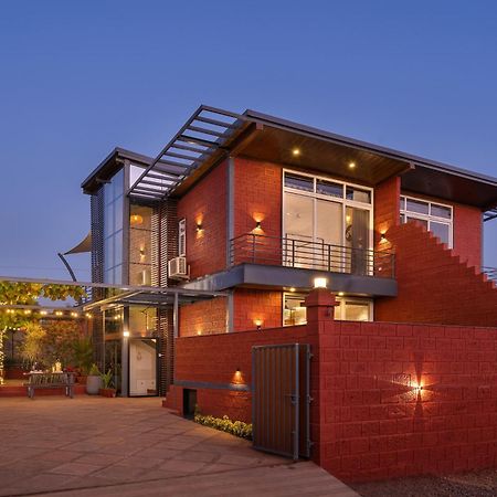 Saffronstays Calvin - 3 Bedroom Pool Villa In ロナバラ エクステリア 写真