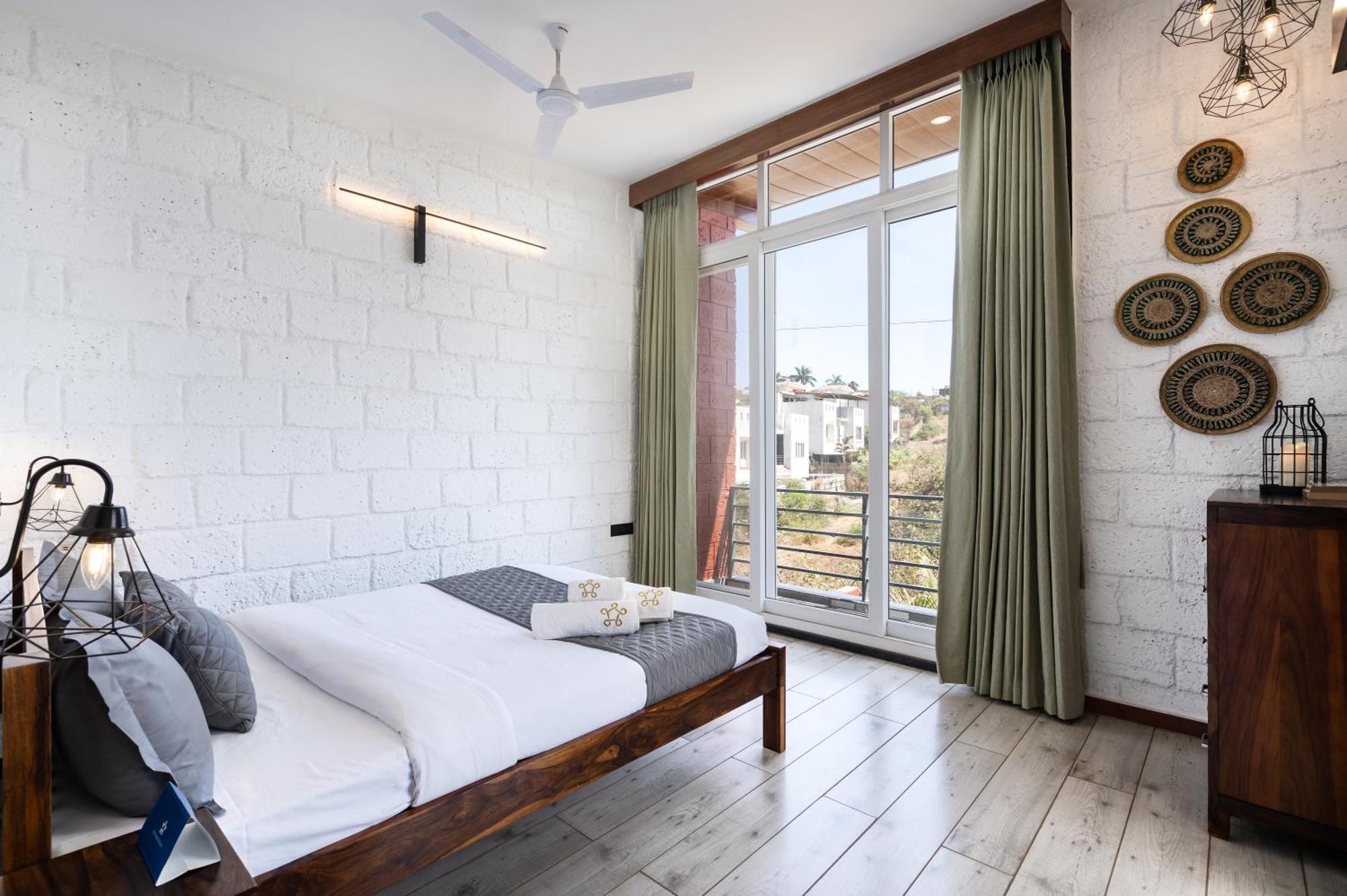 Saffronstays Calvin - 3 Bedroom Pool Villa In ロナバラ エクステリア 写真