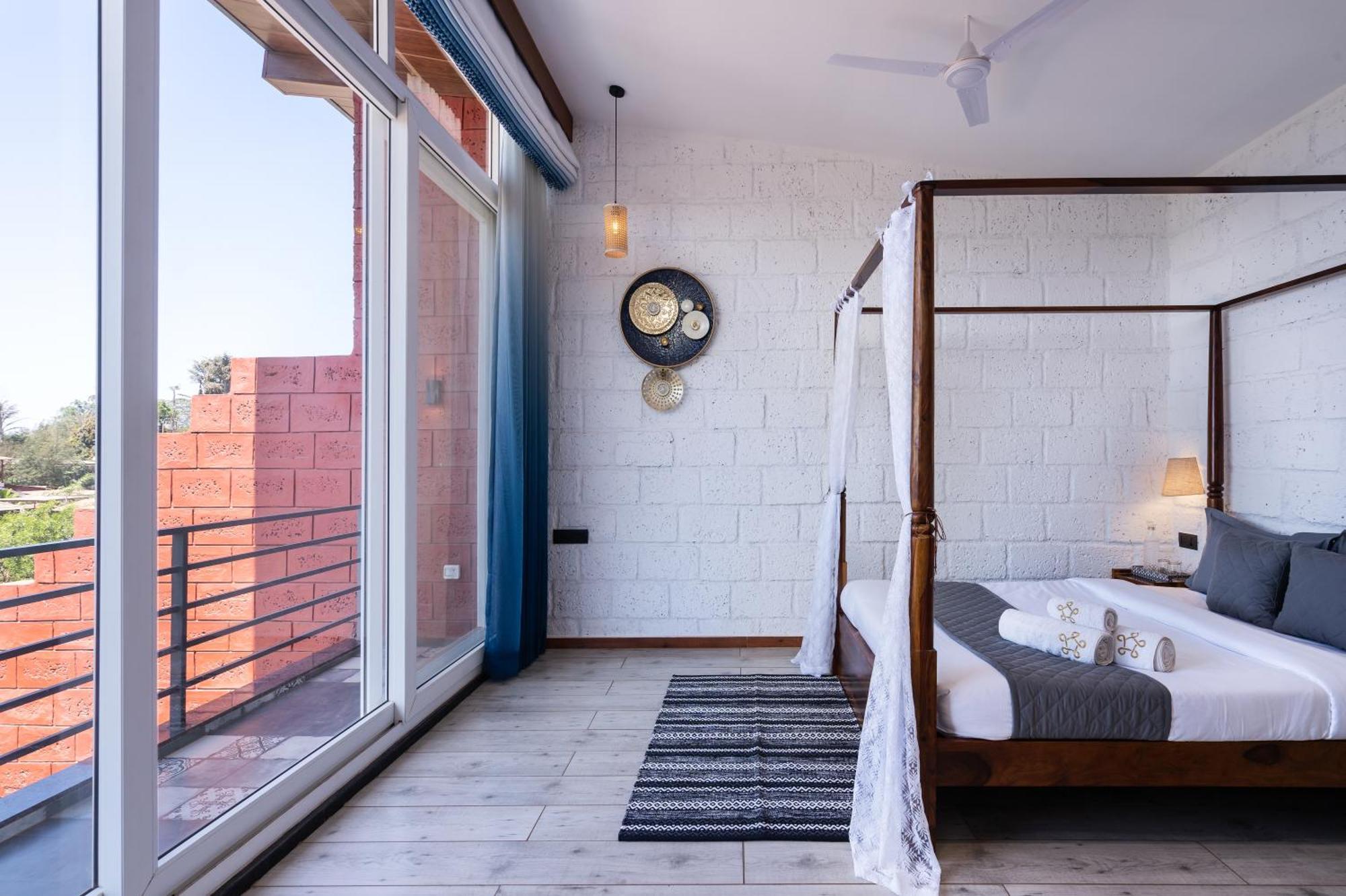 Saffronstays Calvin - 3 Bedroom Pool Villa In ロナバラ エクステリア 写真